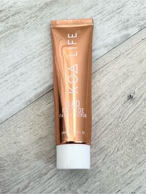 Koa Life NAD Peptide Facial Scrub